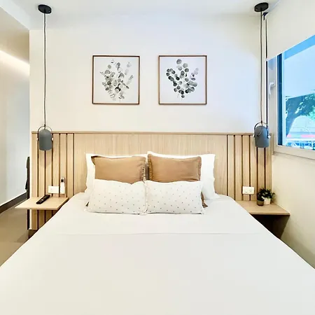 Reset Hotel & Cafe